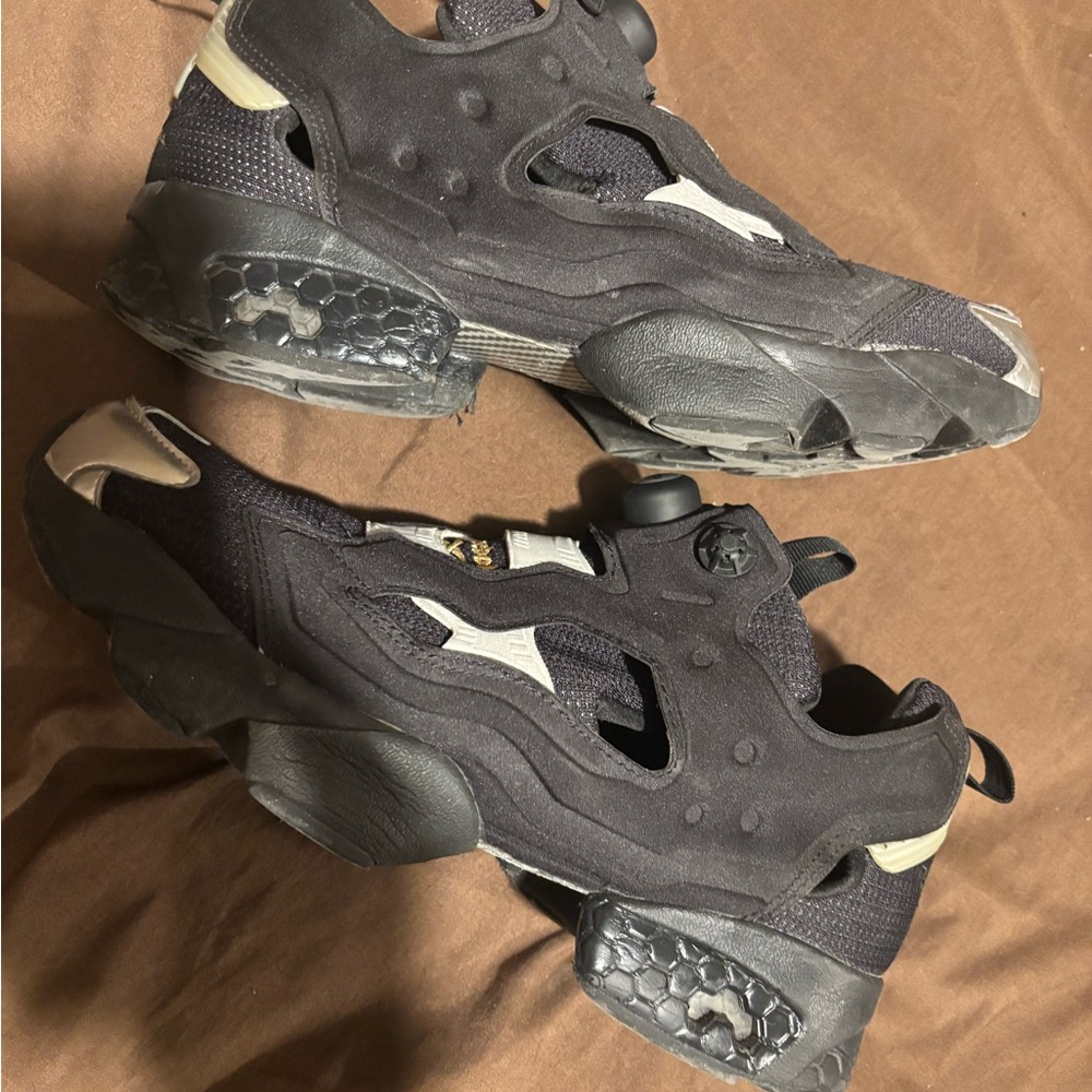 Reebok Black and Gray Insta pump Fury